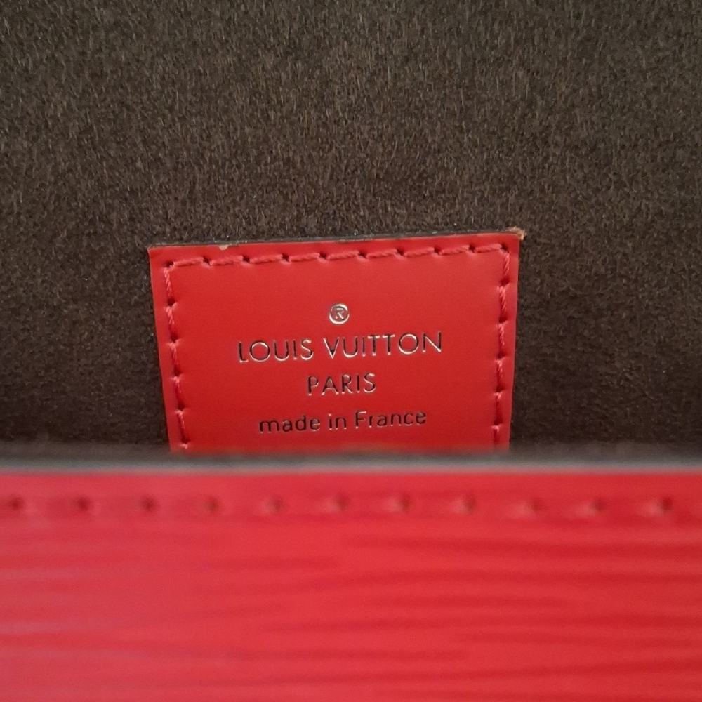 Louis Vuitton Cluny Red Satchel Bag - Picture 10 of 14